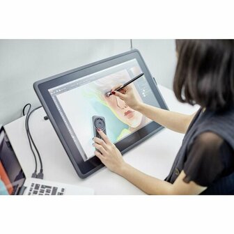 Wacom Cintiq DTK2260K0A Grafiktablett - 54,9 cm (21,6 Zoll) - 5080 lpi - Kabel - Schwarz - 16,7 Millionen Farben - 476 mm x 268 mm Aktiver Bereich - 8192 Druckniveau - Stift - HDMI - PC, Mac