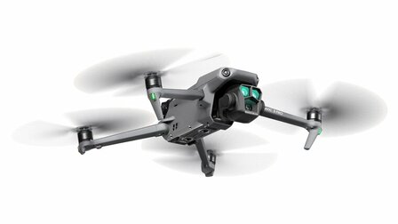 DJI Mavic 3 Pro Fly More Combo (DJI RC PRO)